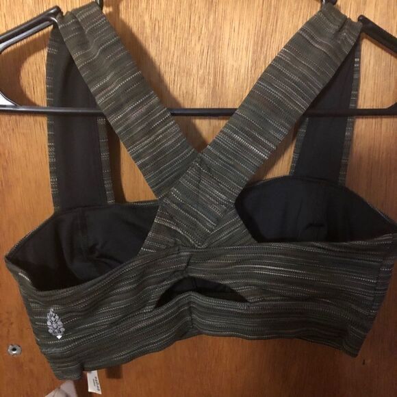 𝅺FREE people sports bra - Picture 5 of 5